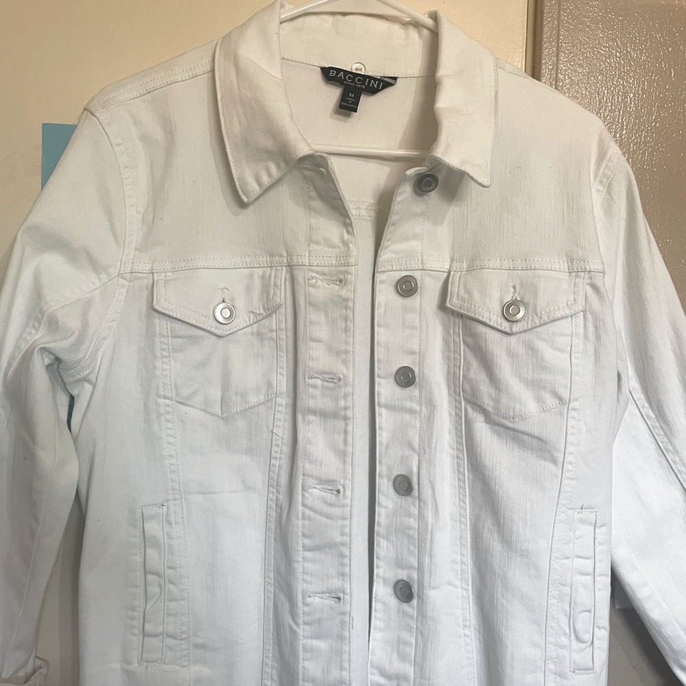 Women’s Medium WHITE JEAN JACKET